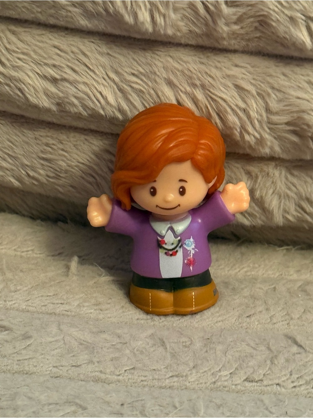 💞4/$35- Fisher Price Little People Mom Figure Purple Sweater Red Hair 2016